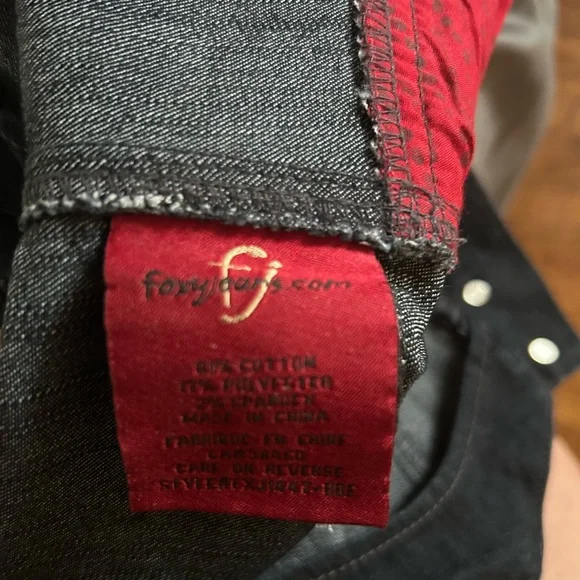 FOXY Jeans - Picture 12 of 13